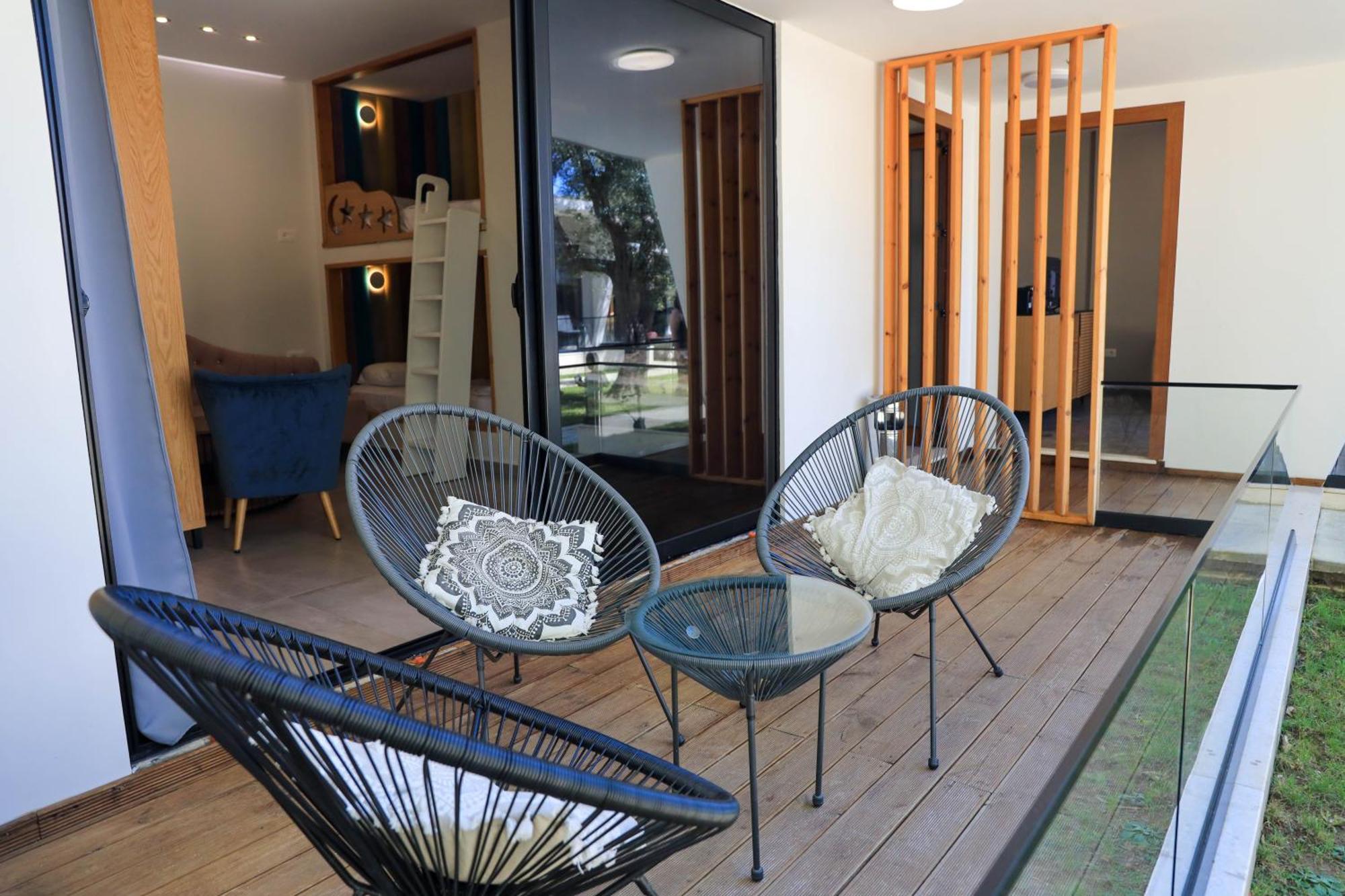 Luna Mare Boutique Seaside Апарт-отель Борш