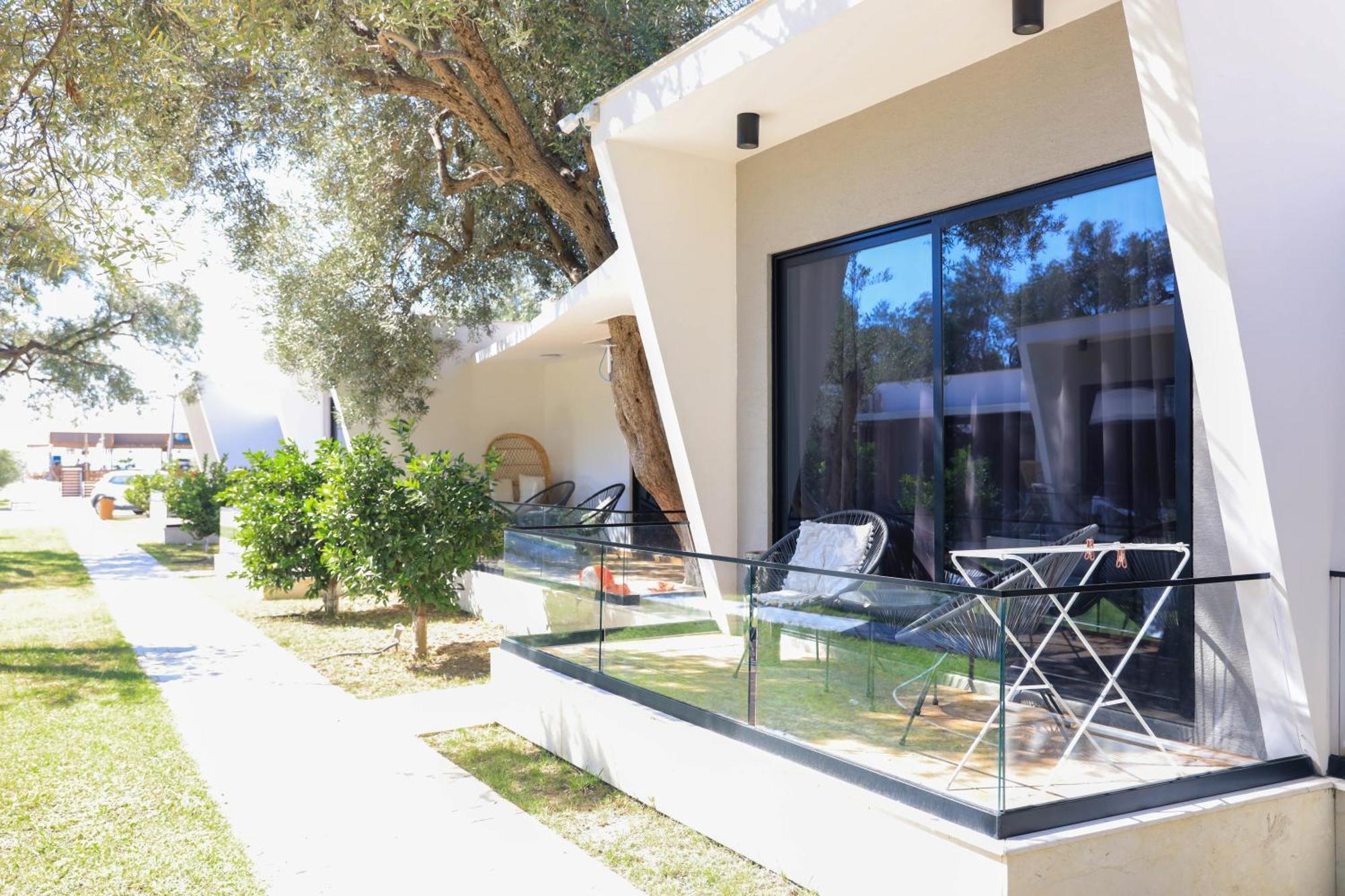 Апарт-отель Luna Mare Boutique Seaside